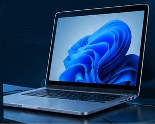 Computador portátil con pantalla azul